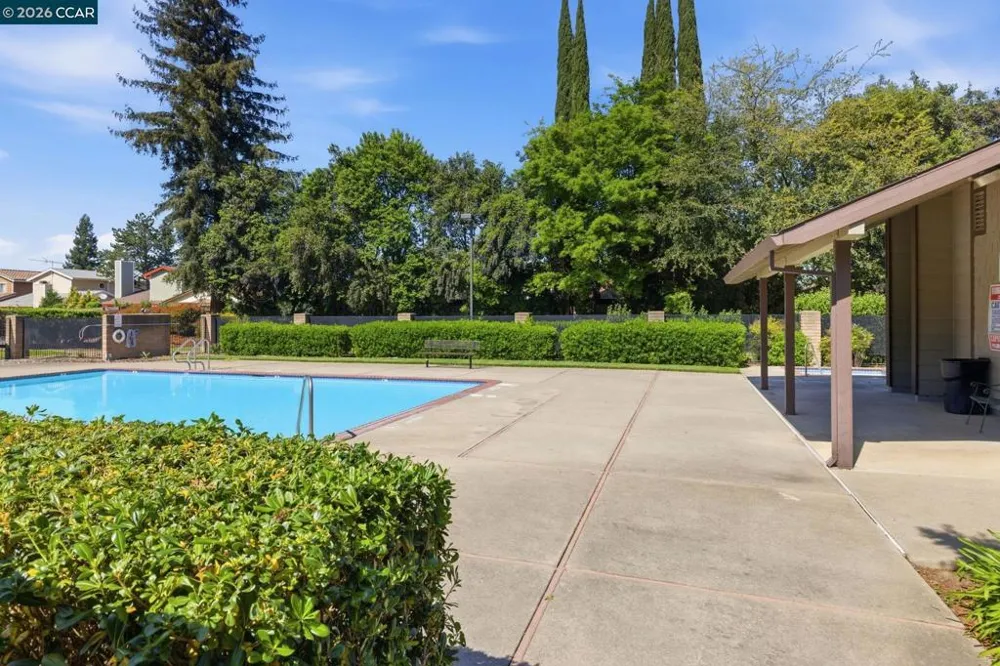 102 Luna Grande Cir #5 Sacramento, CA 95834