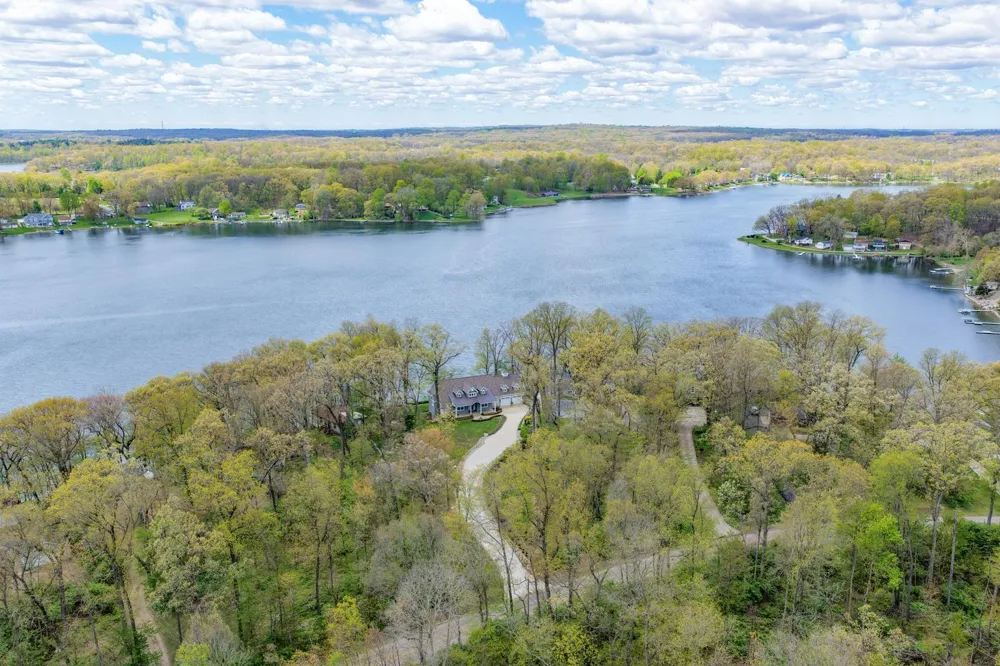 58604 E Clear Lake Road Fabius Township, MI 49093