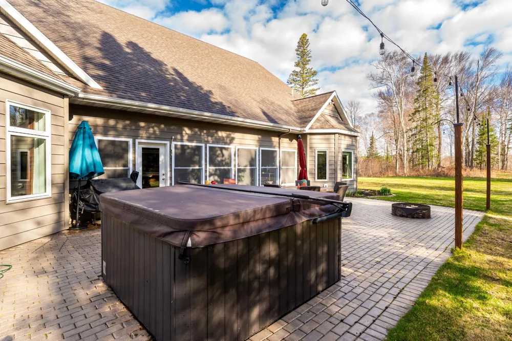 5760 Munger Shaw Road Saginaw, MN 55779