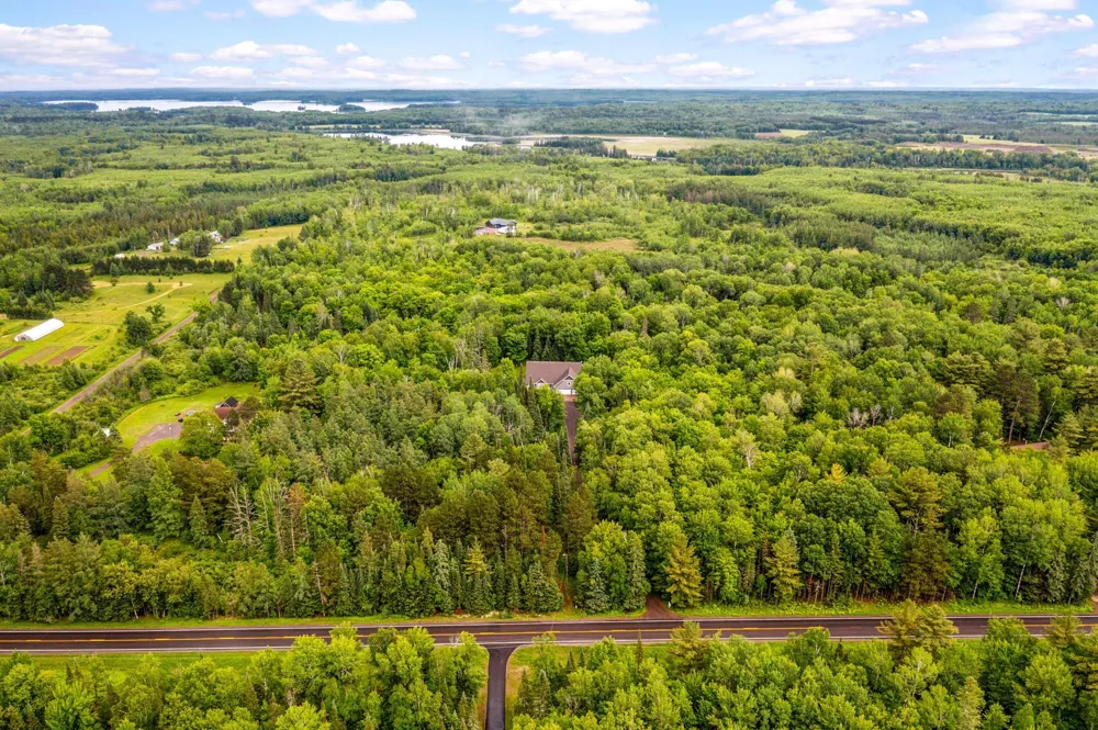 5760 Munger Shaw Road Saginaw, MN 55779