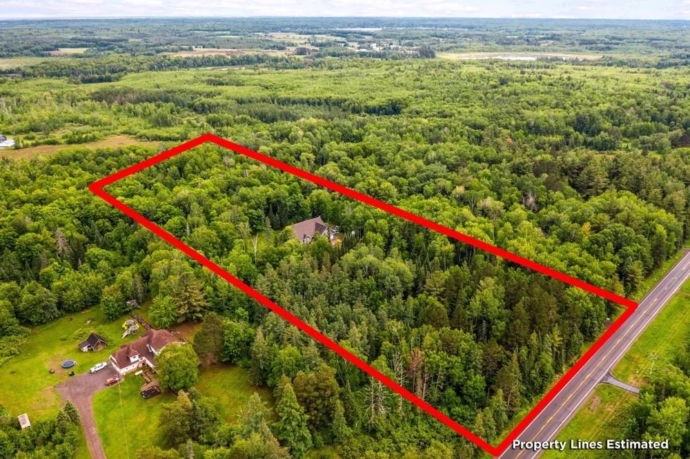 5760 Munger Shaw Road Saginaw, MN 55779