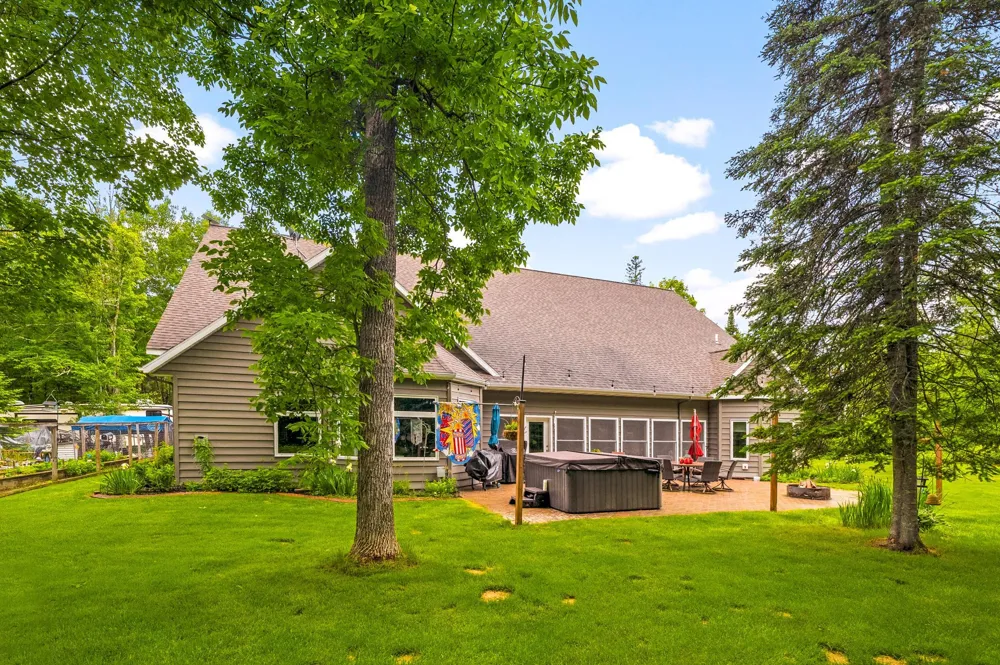 5760 Munger Shaw Road Saginaw, MN 55779