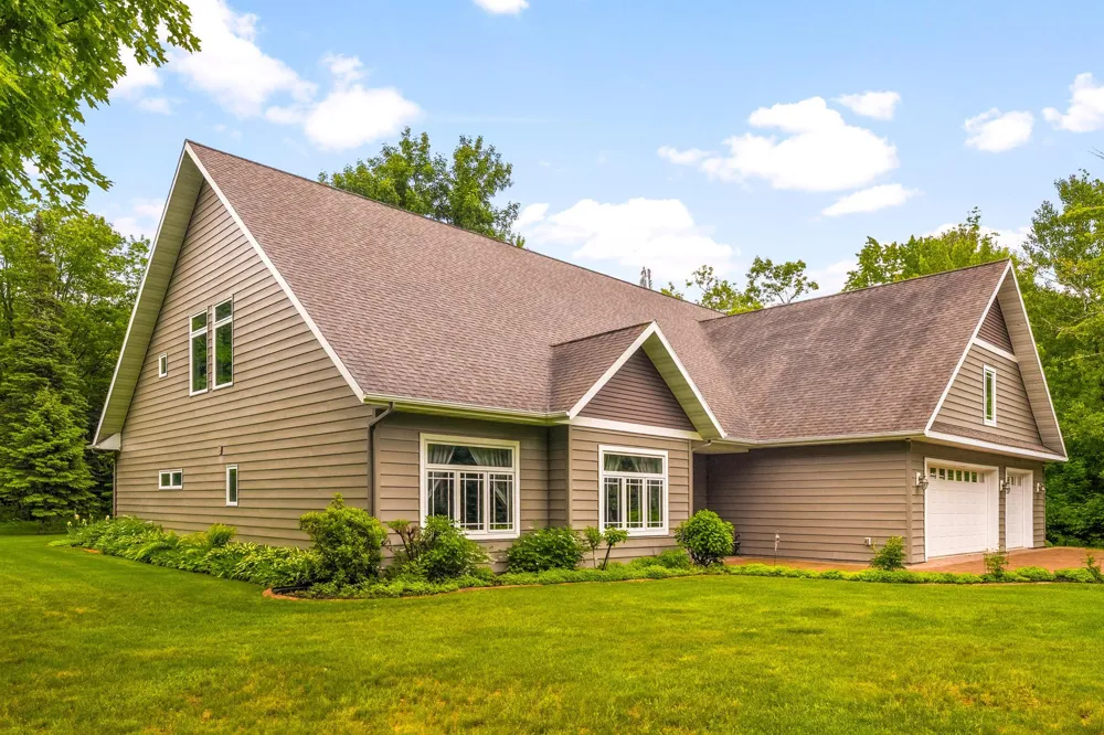 5760 Munger Shaw Road Saginaw, MN 55779