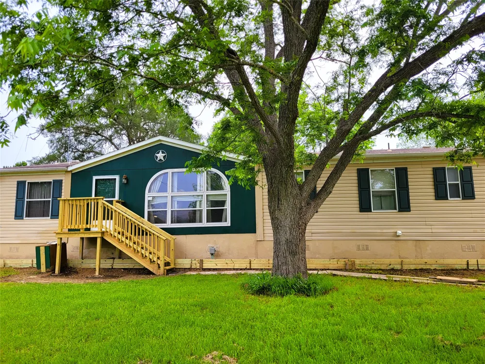 171 Main Street Paige, TX 78659