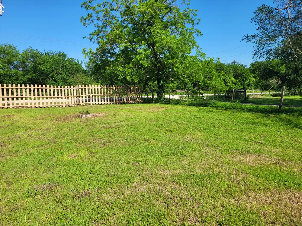 171 Main Street Paige, TX 78659