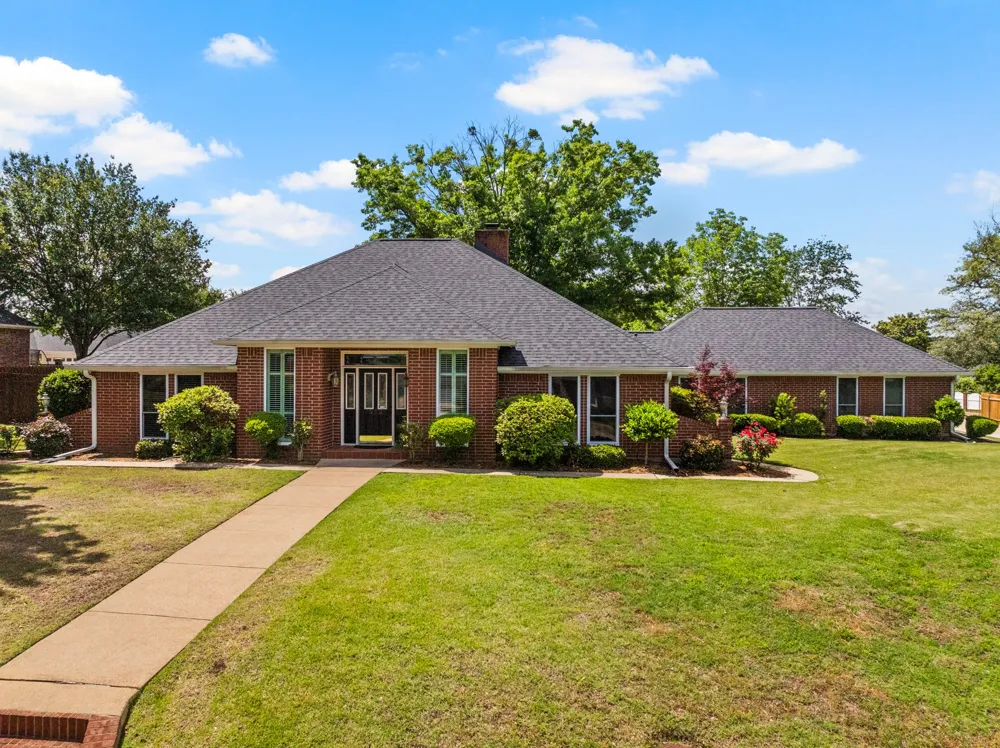 212 Turnberry Circle Mt Pleasant, TX 75455