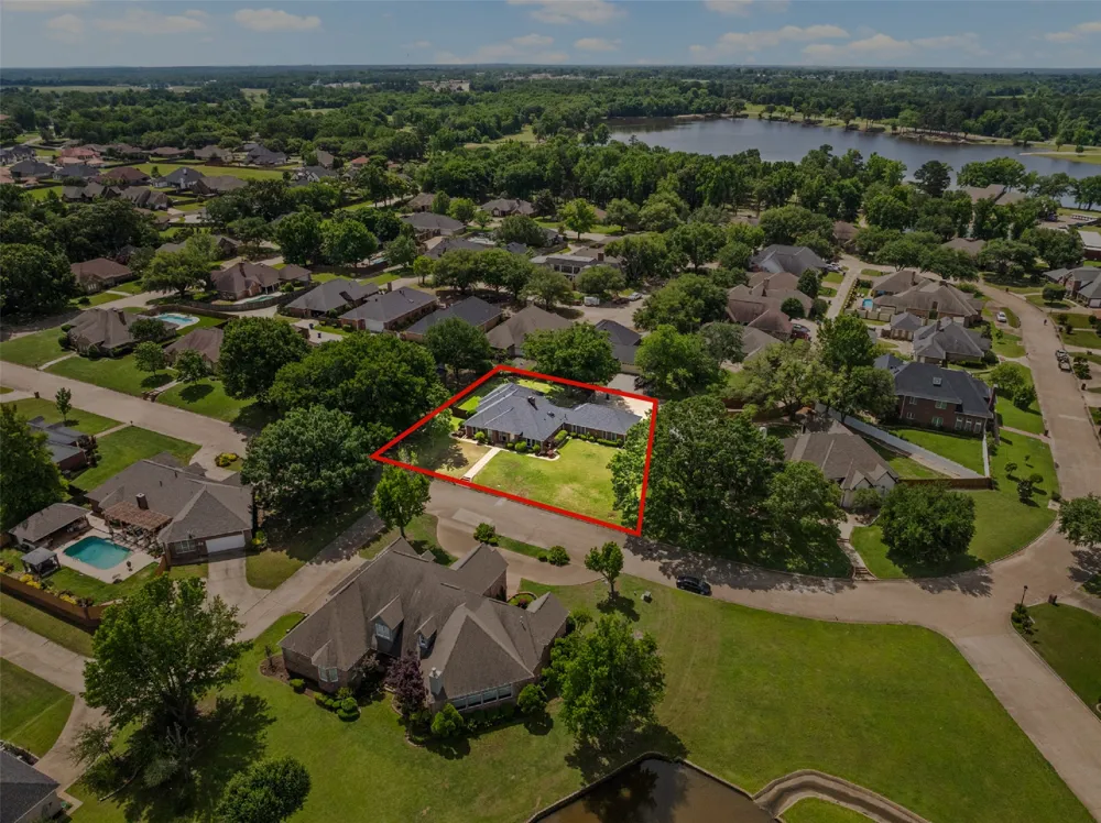 212 Turnberry Circle Mt Pleasant, TX 75455