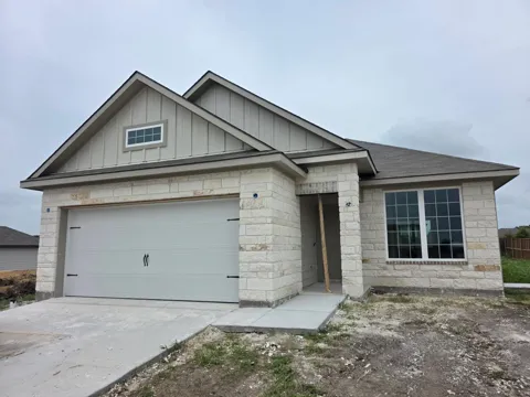 1501 Lake Ridge Drive