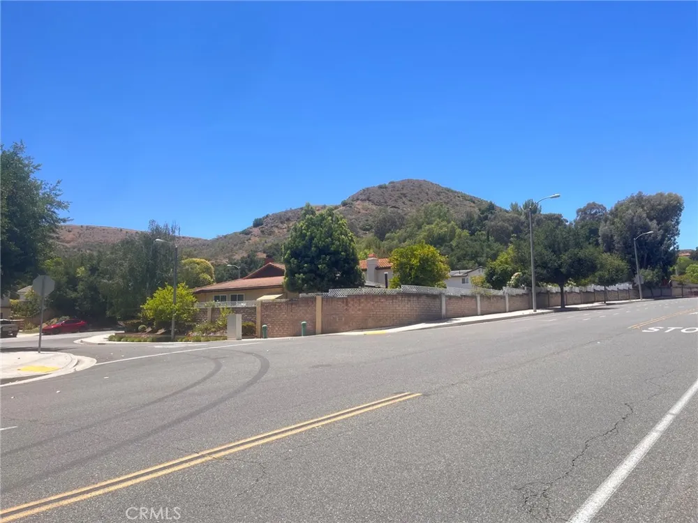 Renee Drive Agoura Hills, CA 91301