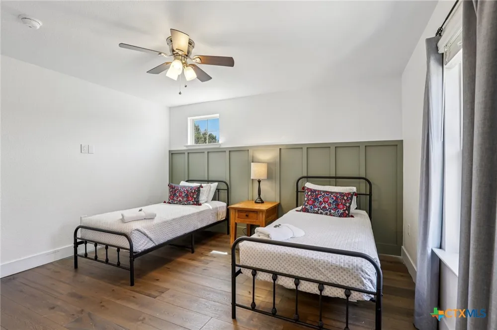 275 Stallion Springs Drive Fischer, TX 78623