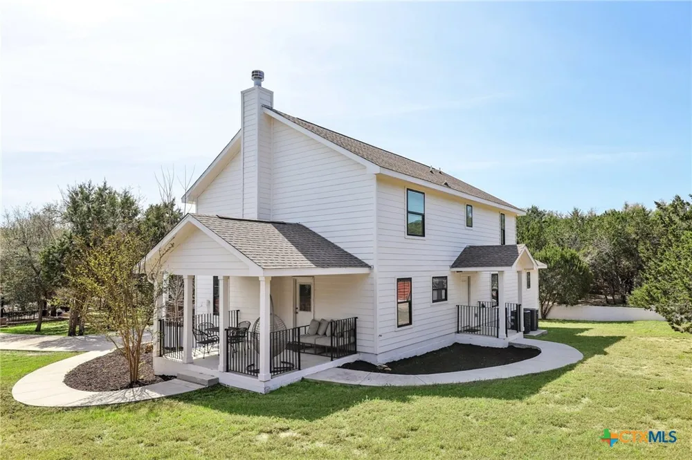 275 Stallion Springs Drive Fischer, TX 78623