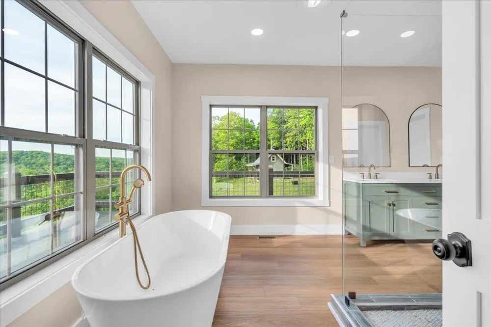 315 Morris Point Lane South Pittsburg, TN 37380