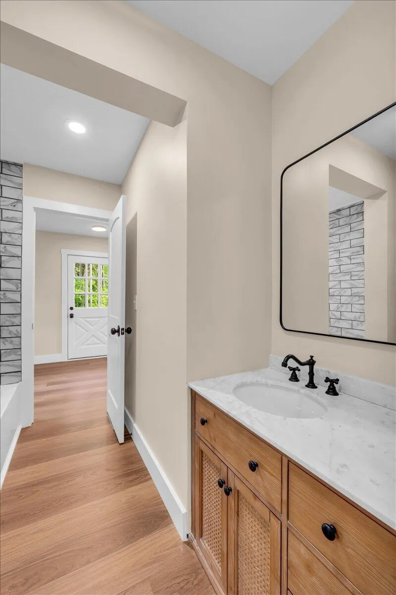 315 Morris Point Lane South Pittsburg, TN 37380