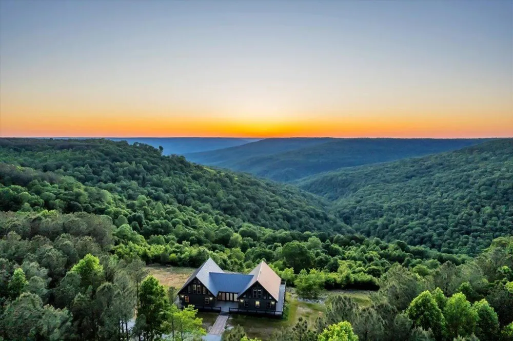 315 Morris Point Lane South Pittsburg, TN 37380