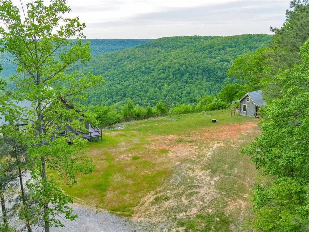 315 Morris Point Lane South Pittsburg, TN 37380