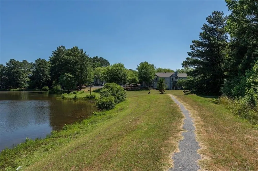 1000 Lake Ridge Parkways #1305 Riverdale, GA 30296