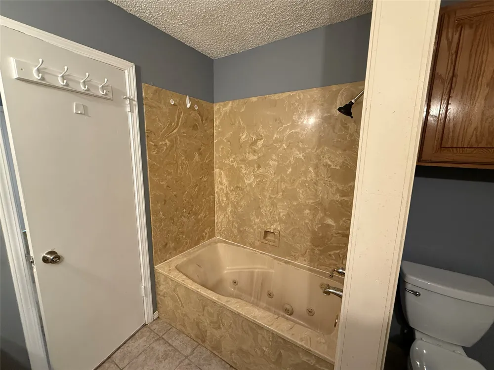 3402 Country Club Drive W #154 Irving, TX 75038