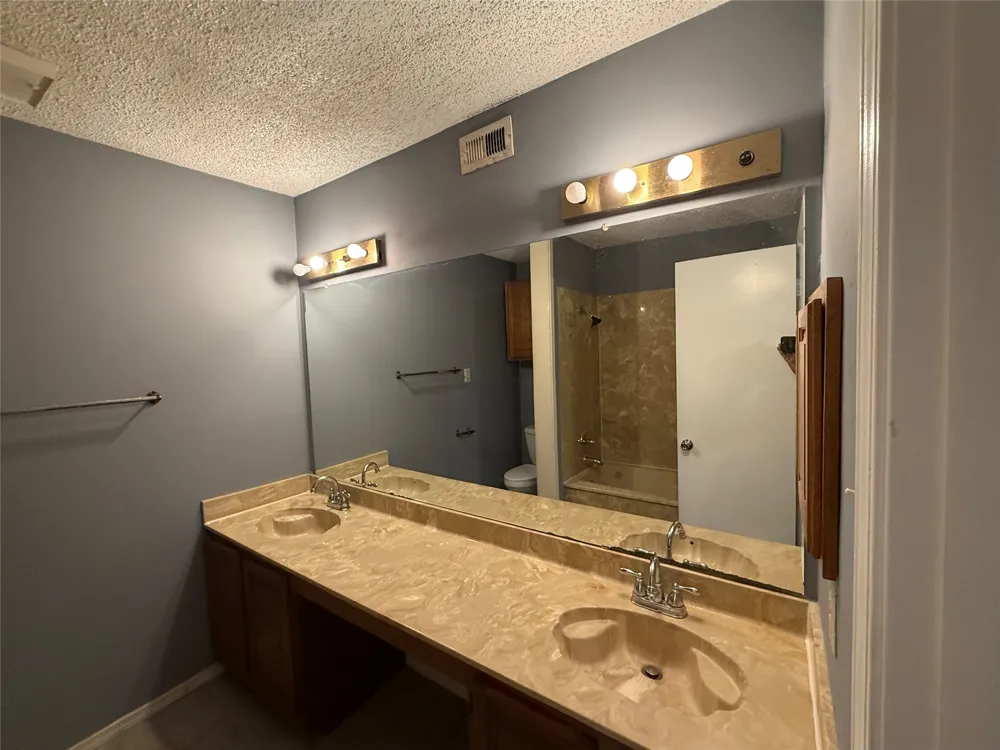 3402 Country Club Drive W #154 Irving, TX 75038