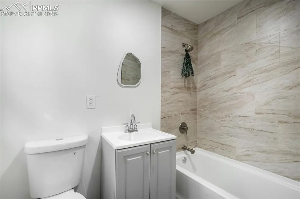 1030 Pine Street Pueblo, CO 81004