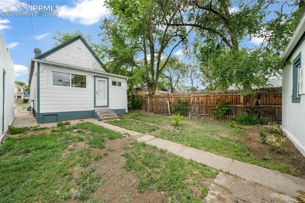1030 Pine Street Pueblo, CO 81004