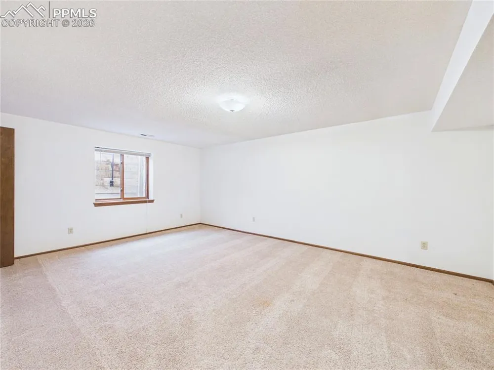 1380 S Winterhaven Drive Pueblo West, CO 81007
