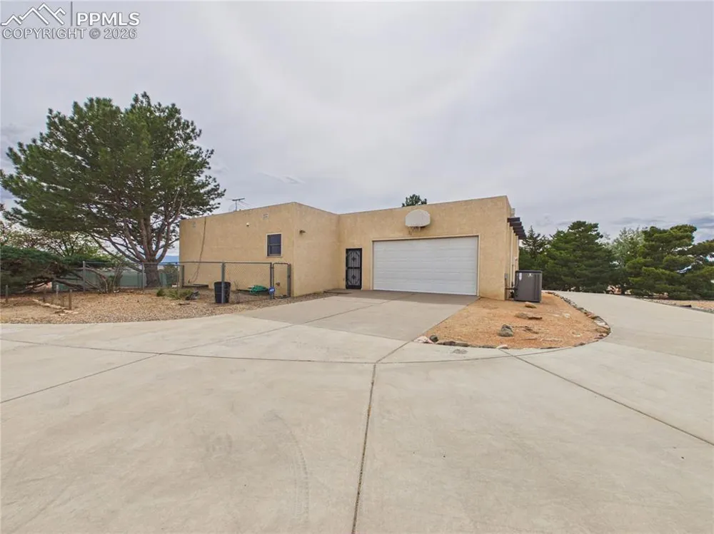 1380 S Winterhaven Drive Pueblo West, CO 81007