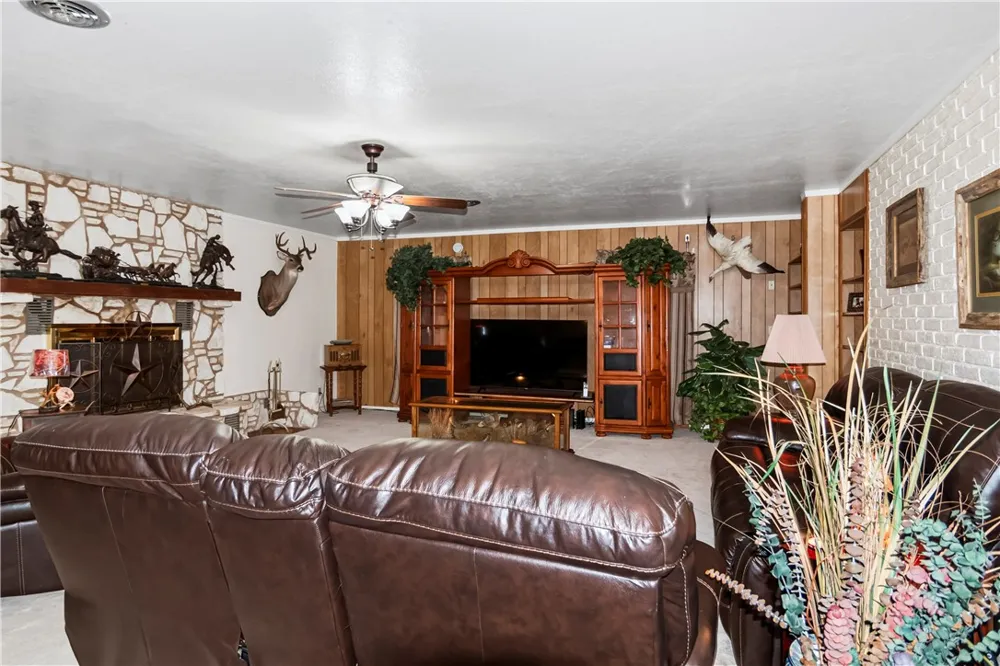 155 Harbor Mathis, TX 78368
