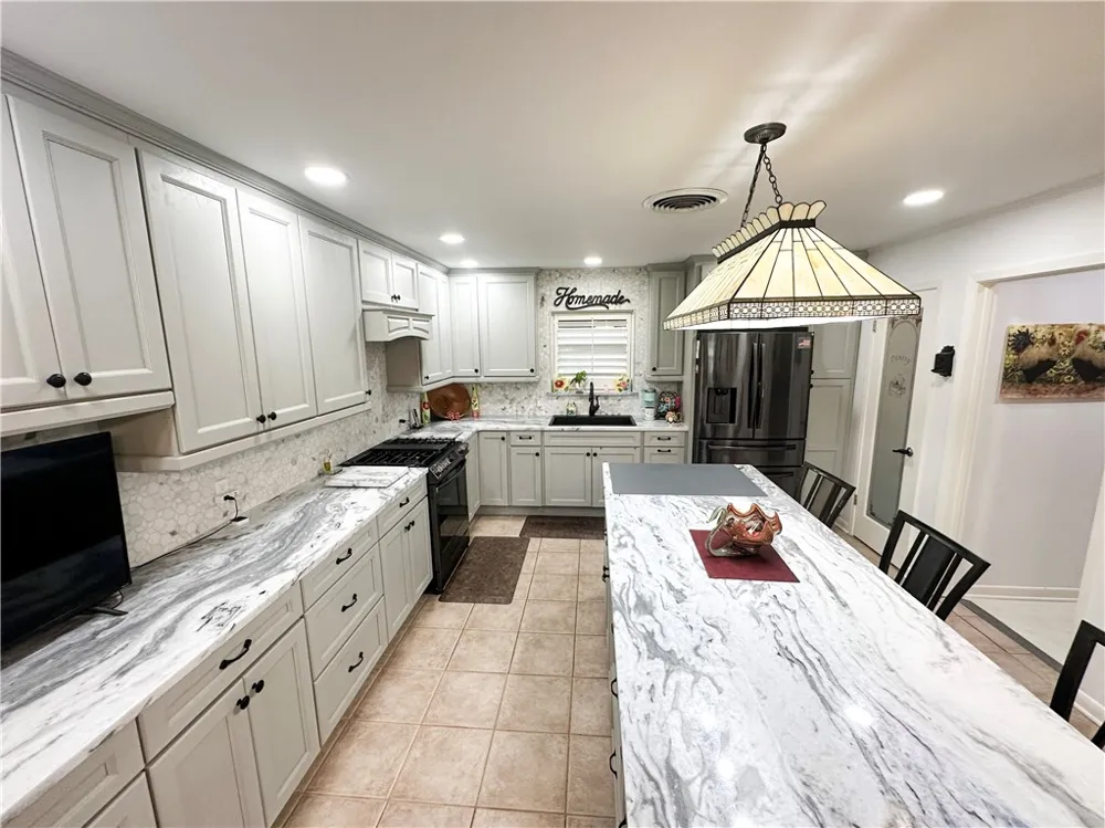 155 Harbor Mathis, TX 78368