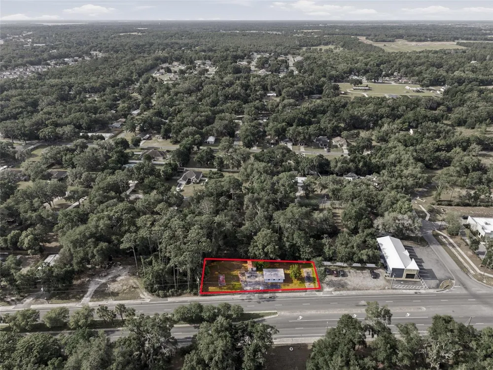 320 HIGHWAY 466 Lady Lake, FL 32159