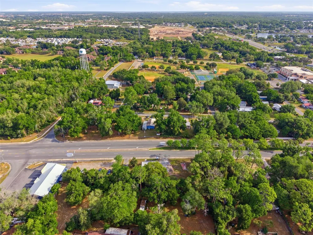 320 HIGHWAY 466 Lady Lake, FL 32159