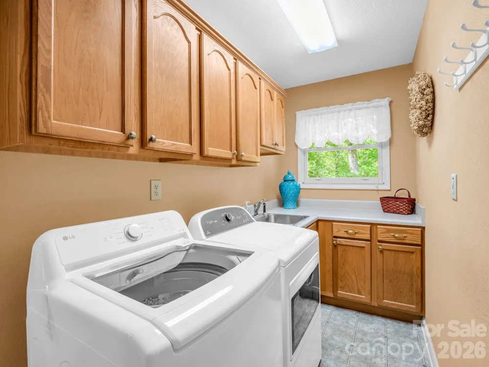 120 Lakewood Drive Lake Lure, NC 28746