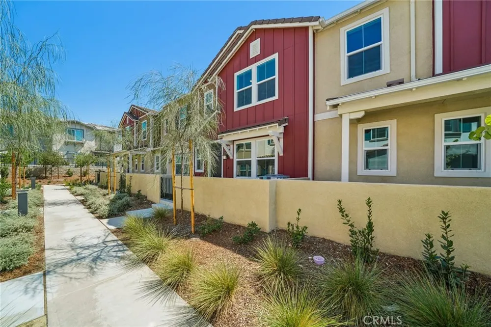 4271 E Carmel Privado Street Ontario, CA 91761