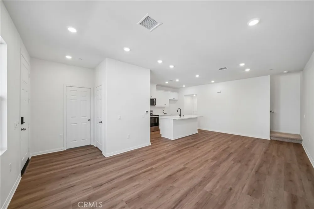 4271 E Carmel Privado Street Ontario, CA 91761