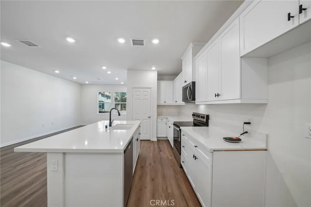4271 E Carmel Privado Street Ontario, CA 91761