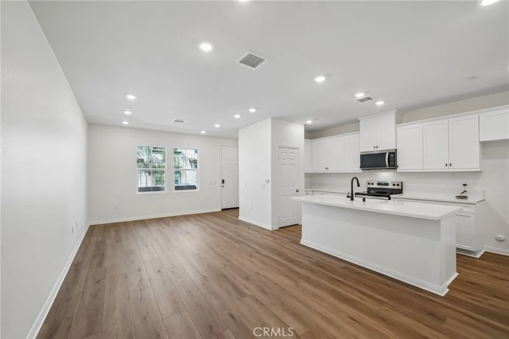 4271 E Carmel Privado Street Ontario, CA 91761