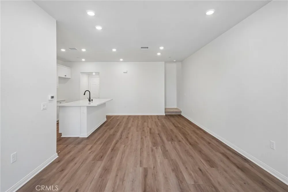 4271 E Carmel Privado Street Ontario, CA 91761