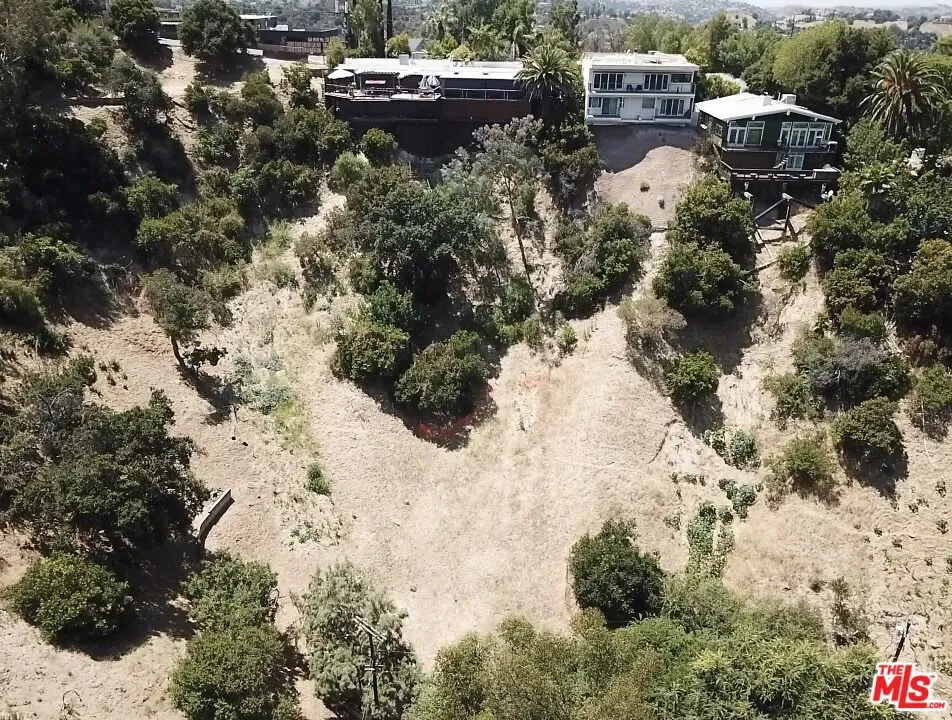 4601 Ensenada Drive Woodland Hills, CA 91364