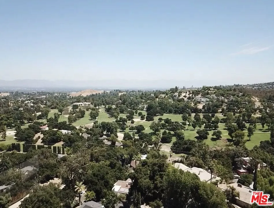 4601 Ensenada Drive Woodland Hills, CA 91364