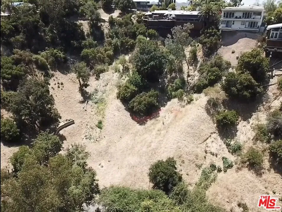4601 Ensenada Drive Woodland Hills, CA 91364