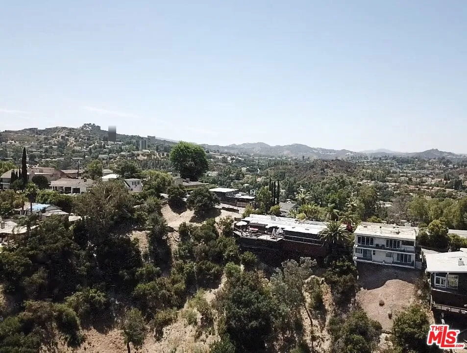 4601 Ensenada Drive Woodland Hills, CA 91364