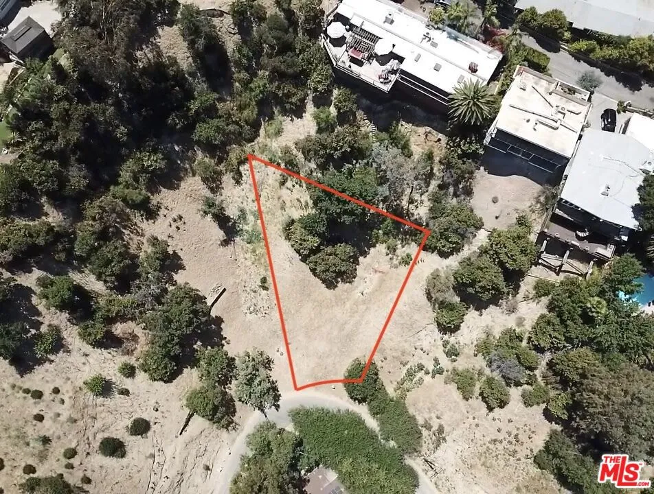 4601 Ensenada Drive Woodland Hills, CA 91364