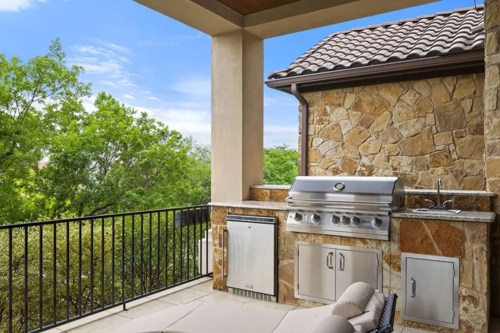 108 Aruba Court Austin, TX 78734