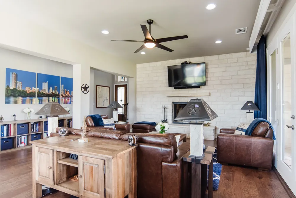 448 Seawind Lakeway, TX 78734