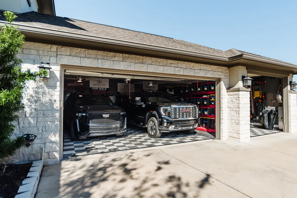 448 Seawind Lakeway, TX 78734