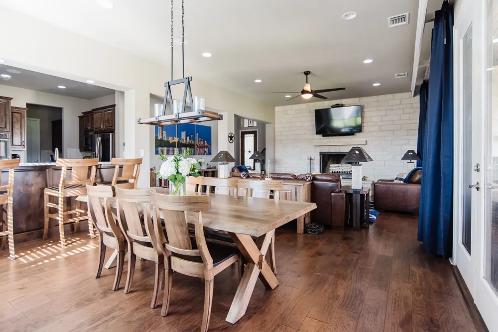 448 Seawind Lakeway, TX 78734