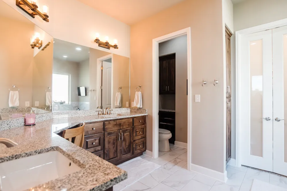 448 Seawind Lakeway, TX 78734