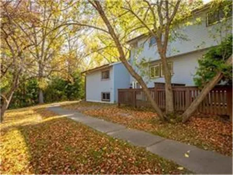 4819 Grenwich Way
