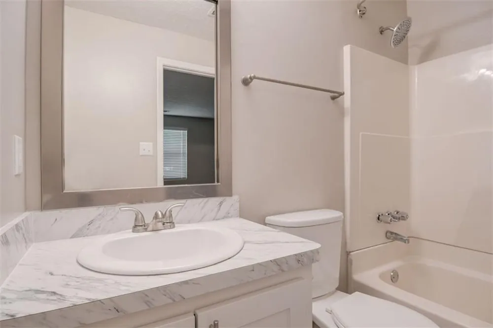 1000 Lake Ridge Parkways #1613 Riverdale, GA 30296