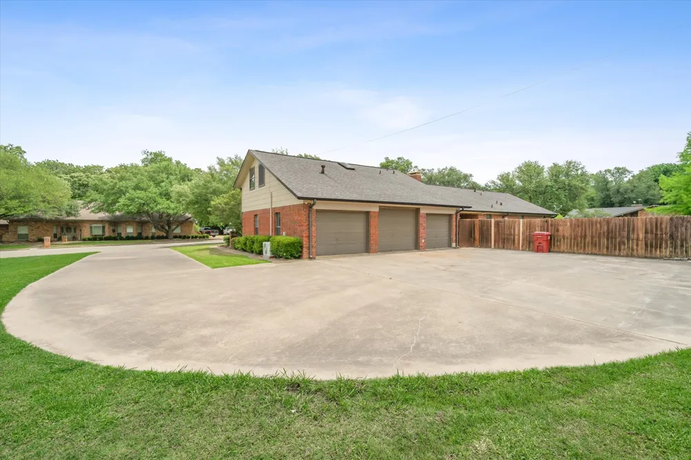 163 Granada Square Canton, TX 75103