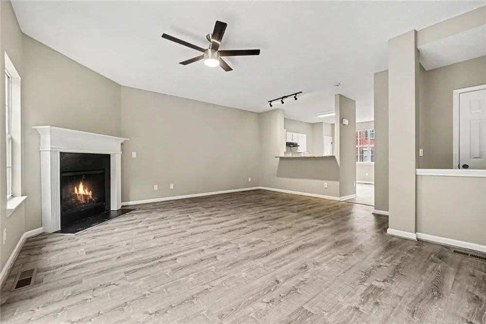 402 Heritage Park Trace NW #21 Kennesaw, GA 30144